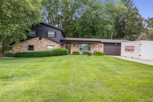 6180 Meyer Avenue, Brighton, MI 48116