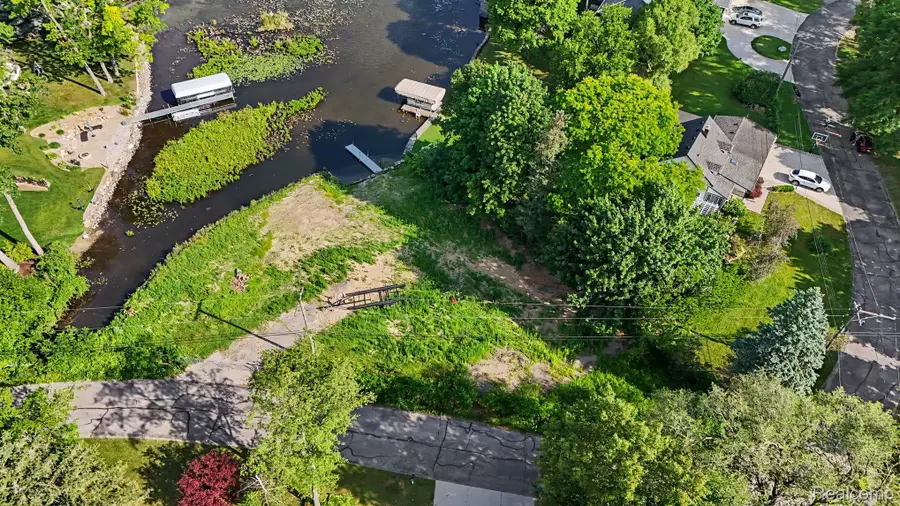 4190 Meyers Road, Waterford, MI 48329 - #3