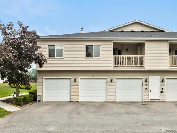 950 Bunce Avenue #10, Marysville, MI 48040