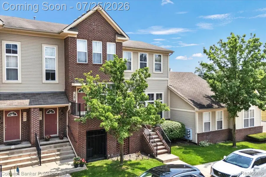 1385 Parkcrest Drive, Waterford, MI 48327 - #2