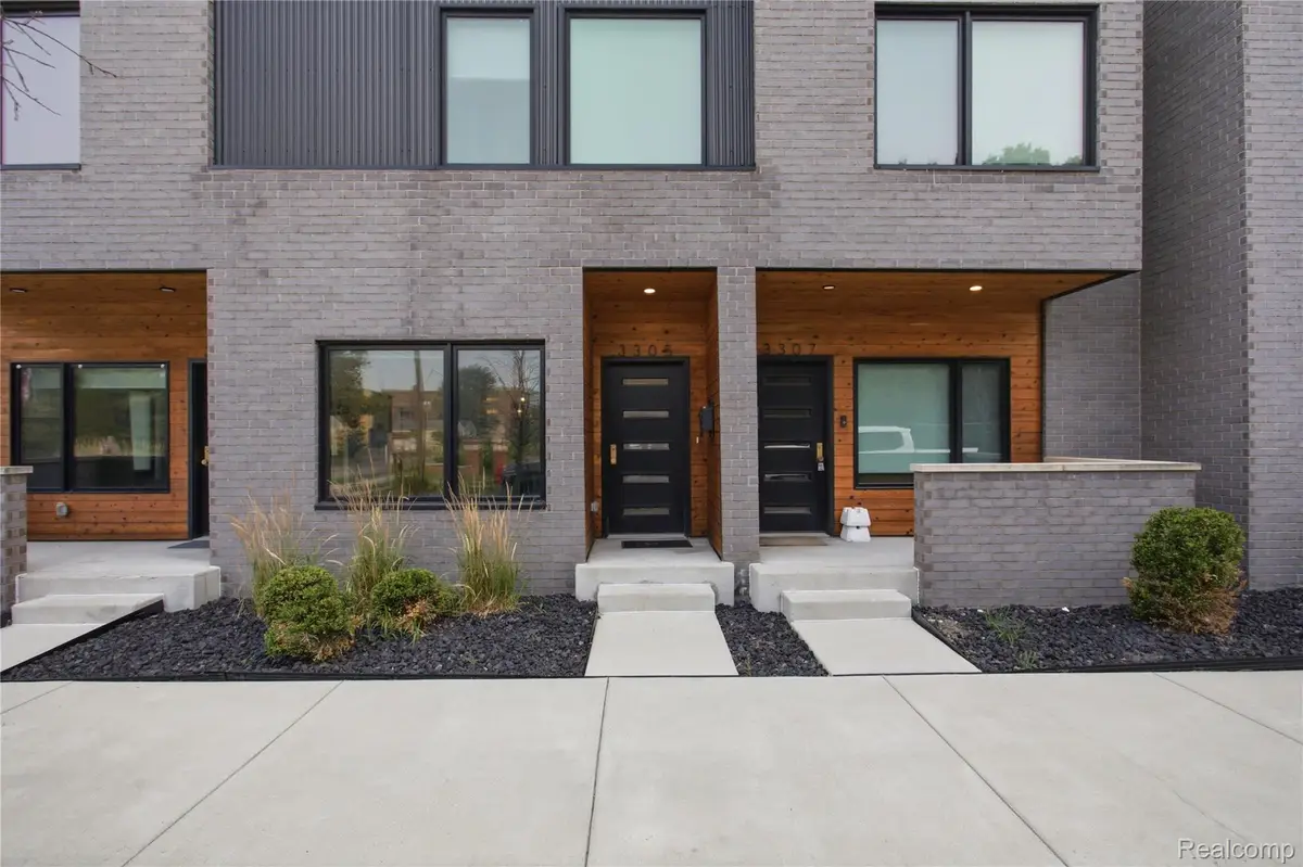 3305 Cochrane St, Detroit, MI 48208 - #1