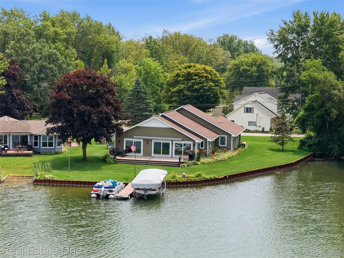 2939 Tamarack Lake Drive, Pinckney, MI 48169 - #1