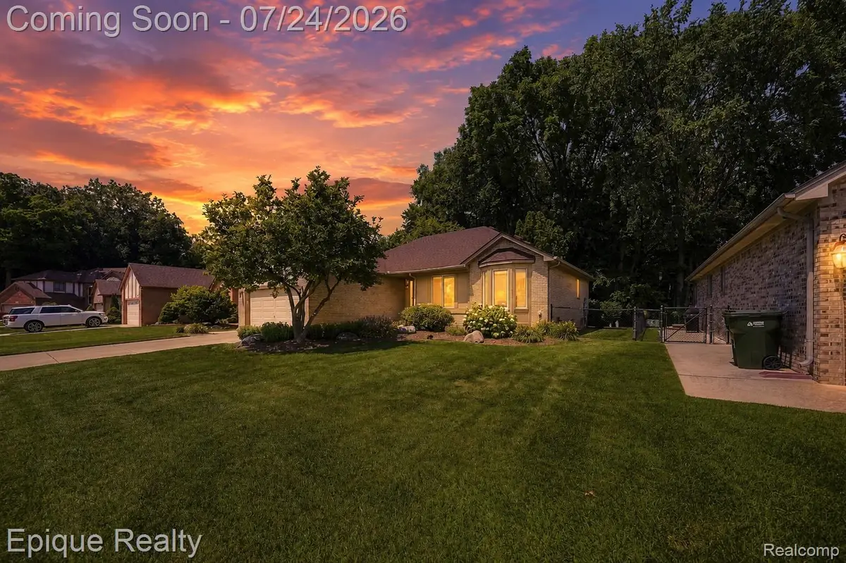 11551 Creekside Court, Sterling Heights, MI 48312 - #1