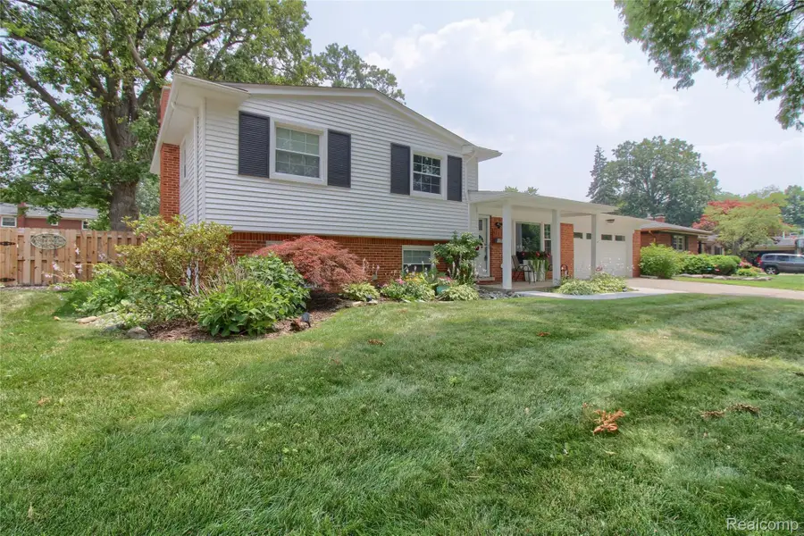 1789 Boxford Street, Trenton, MI 48183 - #2