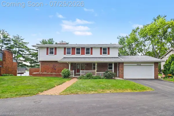 5342 Red Fox Drive, Brighton, MI 48114