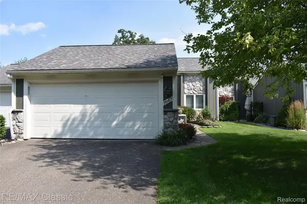 1667 Harbor Cove, Novi, MI 48377