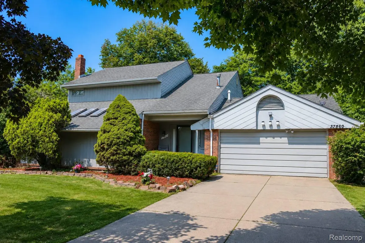 37860 Thames Drive, Farmington Hills, MI 48331 - #1