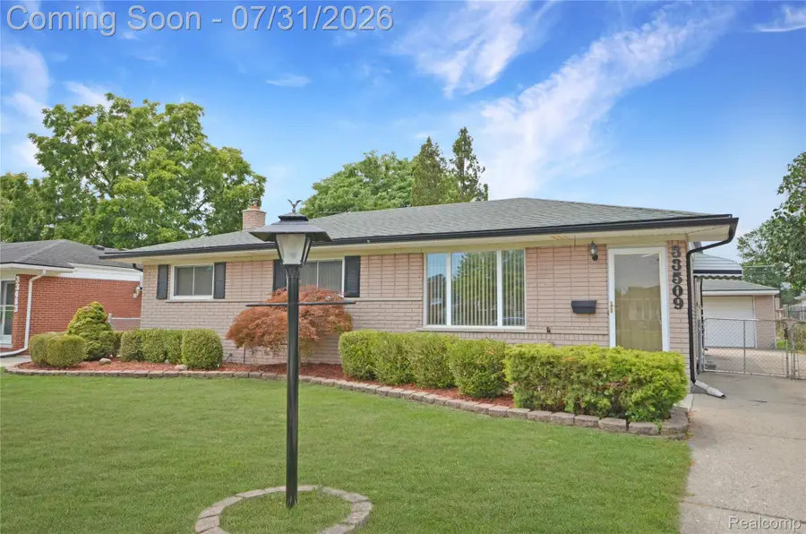 33509 Stonewood Drive, Sterling Heights, MI 48312 - #3