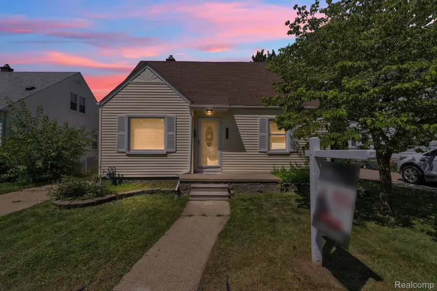 2630 Queen Street, Dearborn, MI 48124 - #3