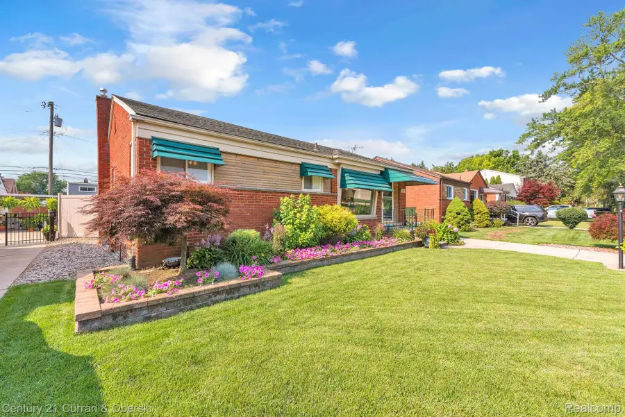 17543 Brody Avenue, Allen Park, MI 48101 - #2