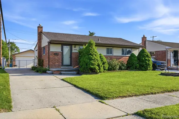 17968 Summer Lane S, Fraser, MI 48026