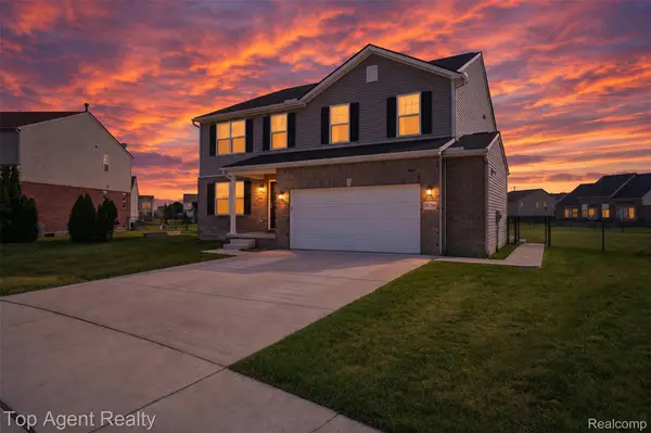 58286 Salt River Court, NewHaven, MI 48048