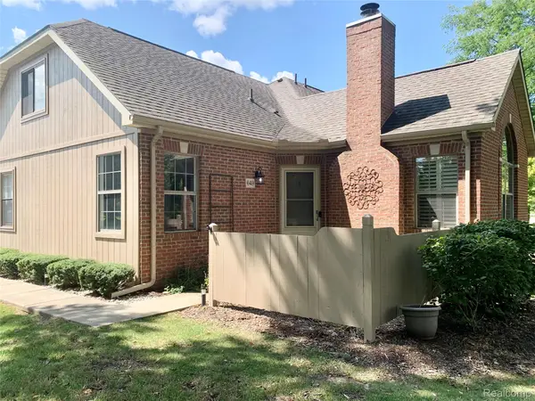 649 Perry Creek Drive, GrandBlanc, MI 48439