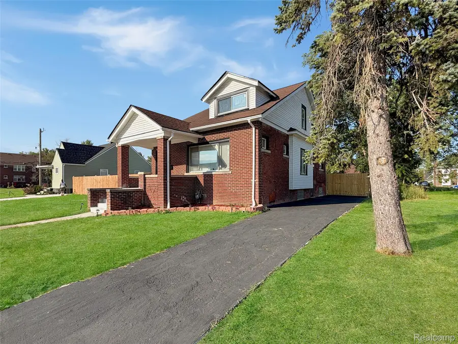 3690 Nottingham Road, Detroit, MI 48224 - #2