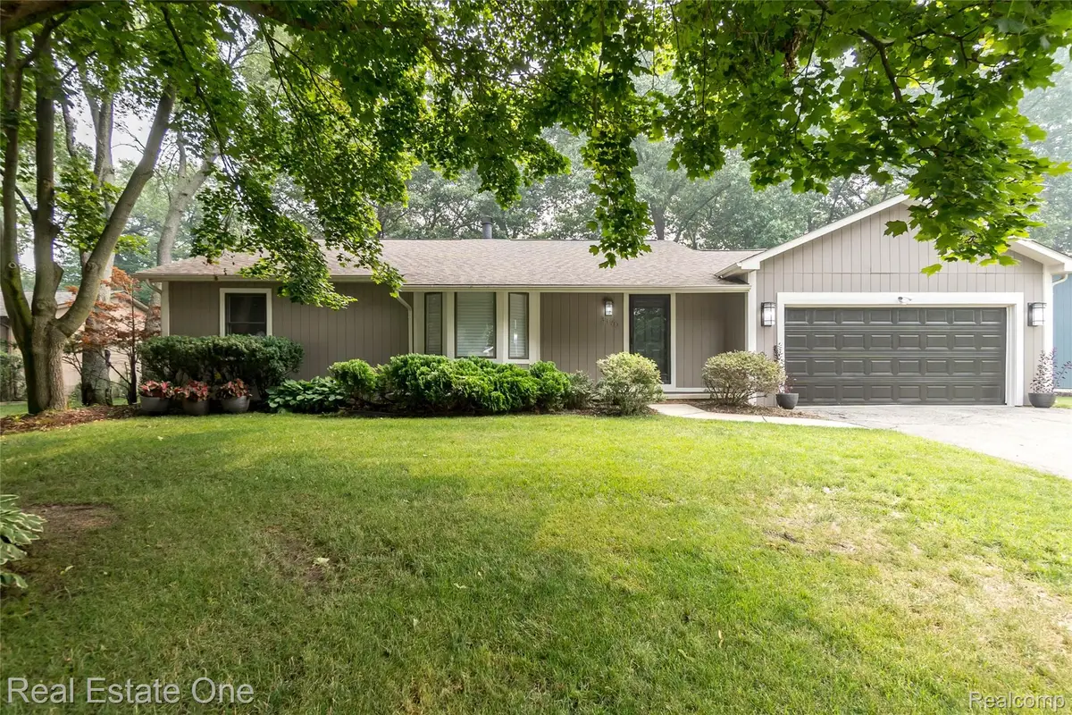3190 Kenicott Drive, Commerce, MI 48390 - #1