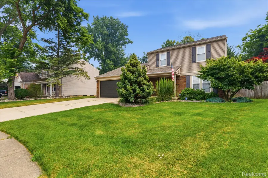 50309 Bellaire Drive, Chesterfield, MI 48047 - #2