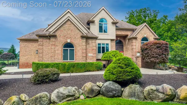 3276 Kern Road, LakeOrion, MI 48360