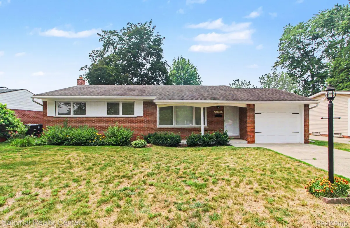 35977 Dover Street, Livonia, MI 48150 - #1