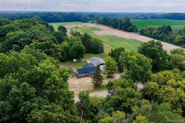5800 Mack Road, Howell, MI 48855