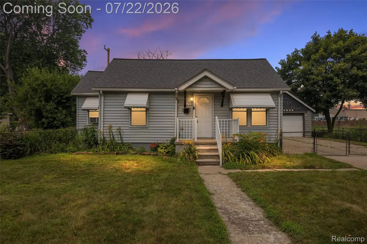 1759 E Elza Avenue, Hazel Park, MI 48030 - #1