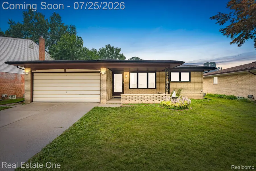 37719 Adrian Drive, Sterling Heights, MI 48310 - #2
