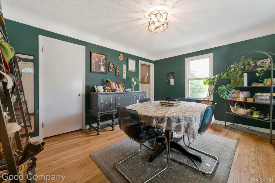 26091 Alger Boulevard, Madison Heights, MI 48071 - #3