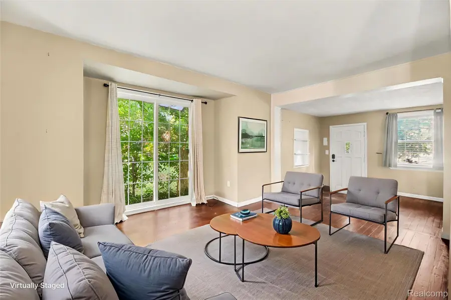23830 Scotia Road, Oak Park, MI 48237 - #3