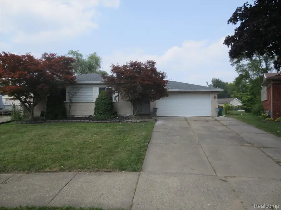 34600 Michelle Drive, Romulus, MI 48174 - #3