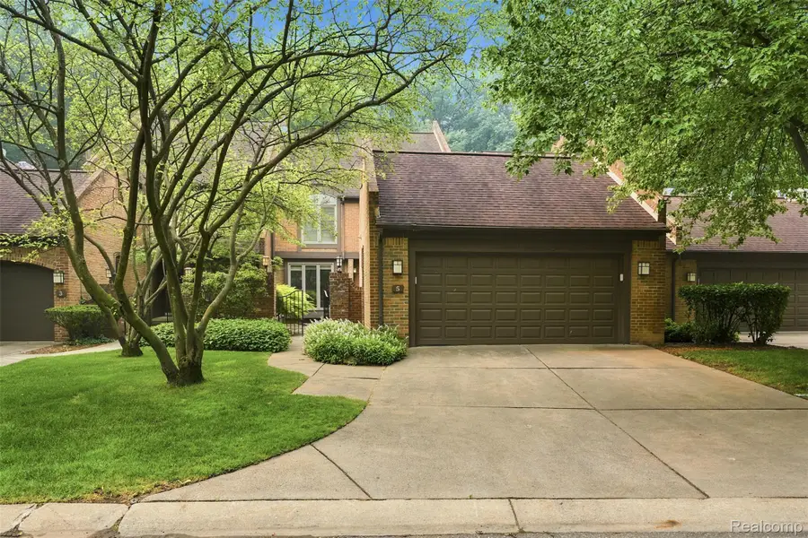 5 Timberlane Court, Dearborn, MI 48126 - #3