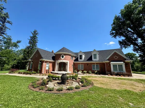 17740 Beck Road, Northville, MI 48168