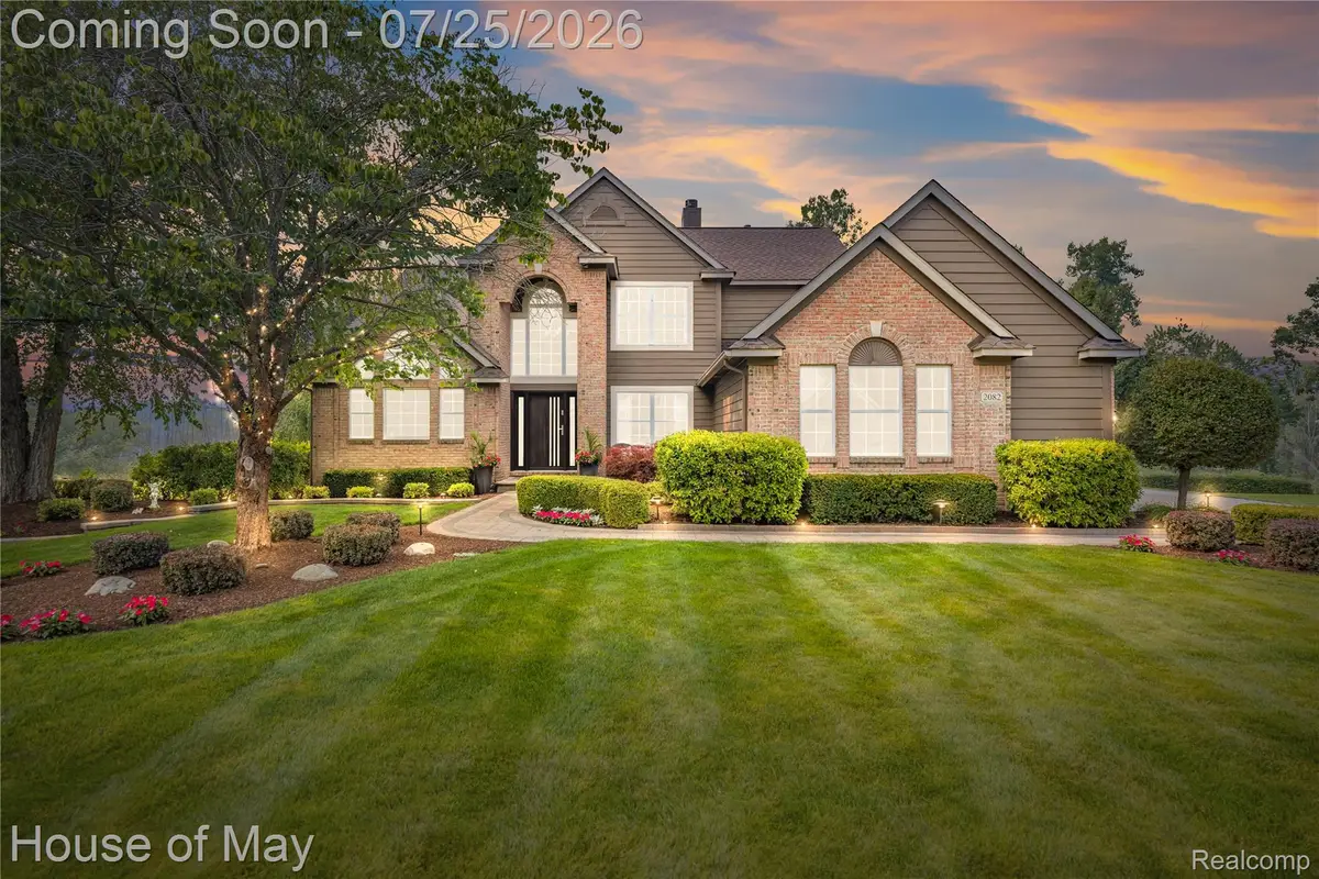 2082 Sandlewood Drive, White Lake, MI 48383 - #1