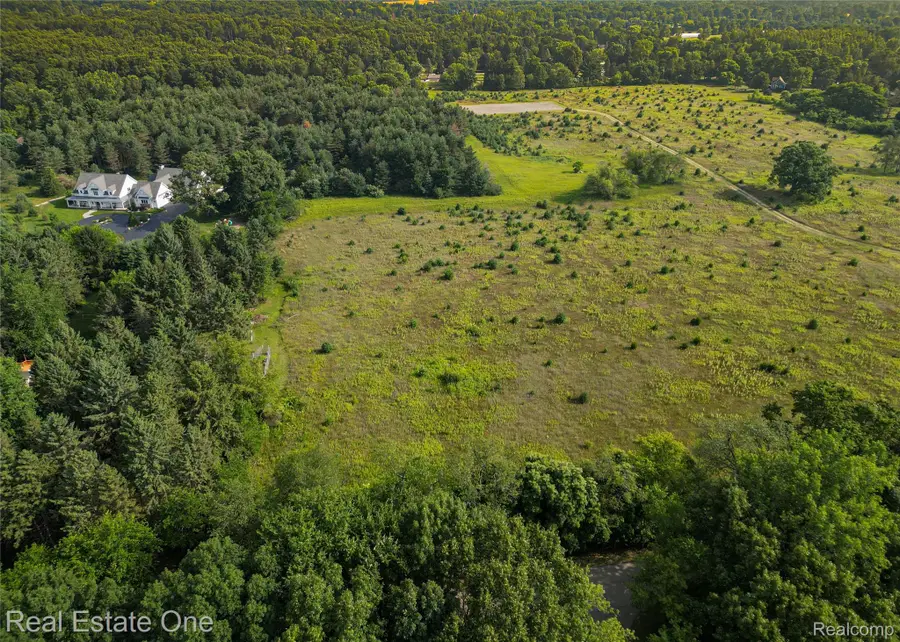 1915 N Hickory Ridge Road, Highland, MI 48357 - #3