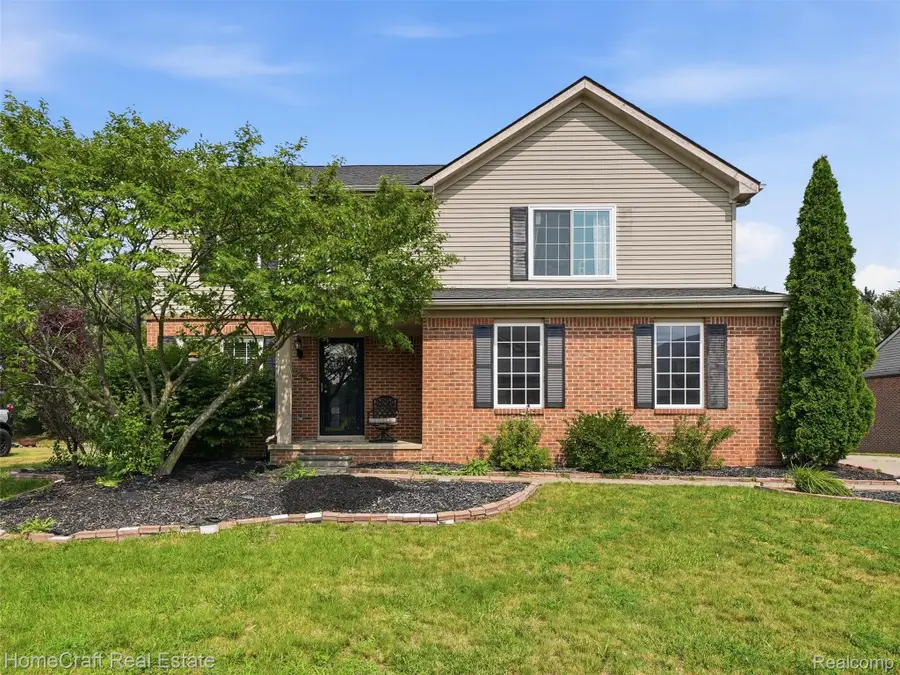 13585 Milton Drive, Belleville, MI 48111 - #3