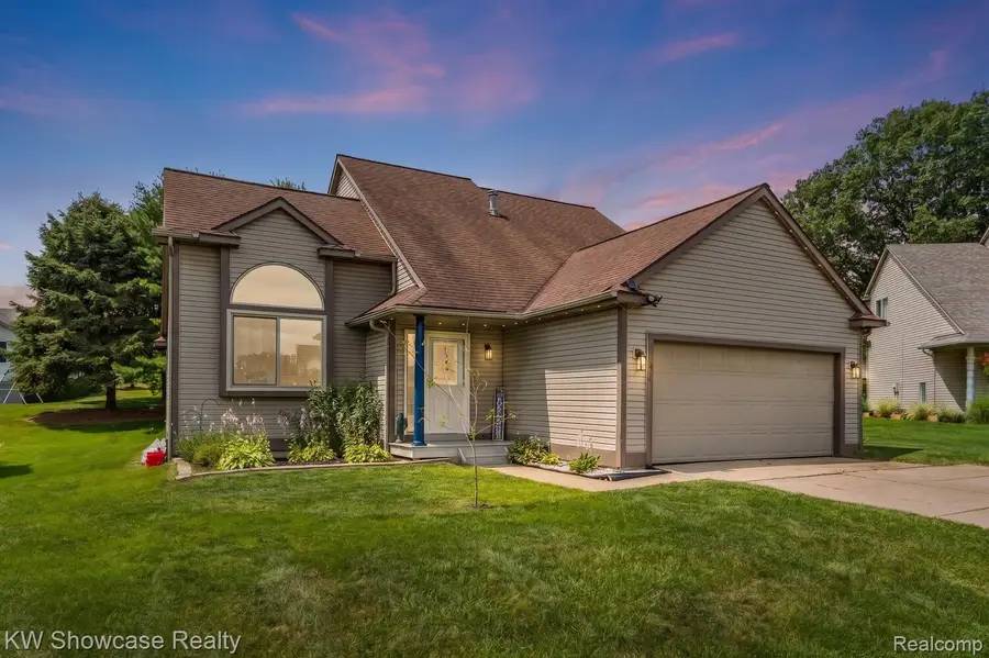 1313 Pin Oak Bluff, Howell, MI 48843 - #2