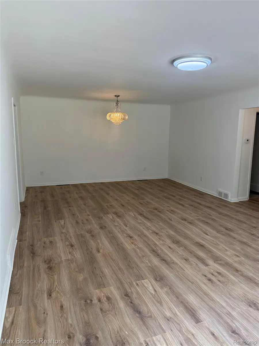 21613 Wallace Drive, Southfield, MI 48075 - #3