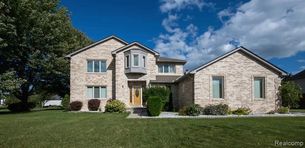 47630 Robins Nest Drive, Utica, MI 48315 - #1