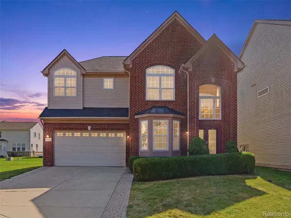 27134 Victoria Road, Novi, MI 48374