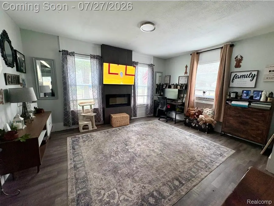 614 N Saginaw Street, Owosso, MI 48867 - #3