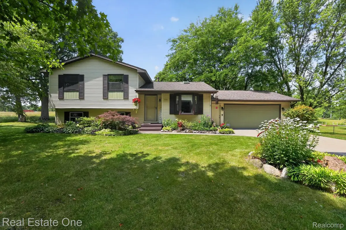 7255 Hall Road, Davisburg, MI 48350 - #1