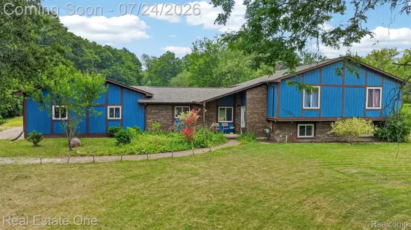 11201 Horton Road, Holly, MI 48442
