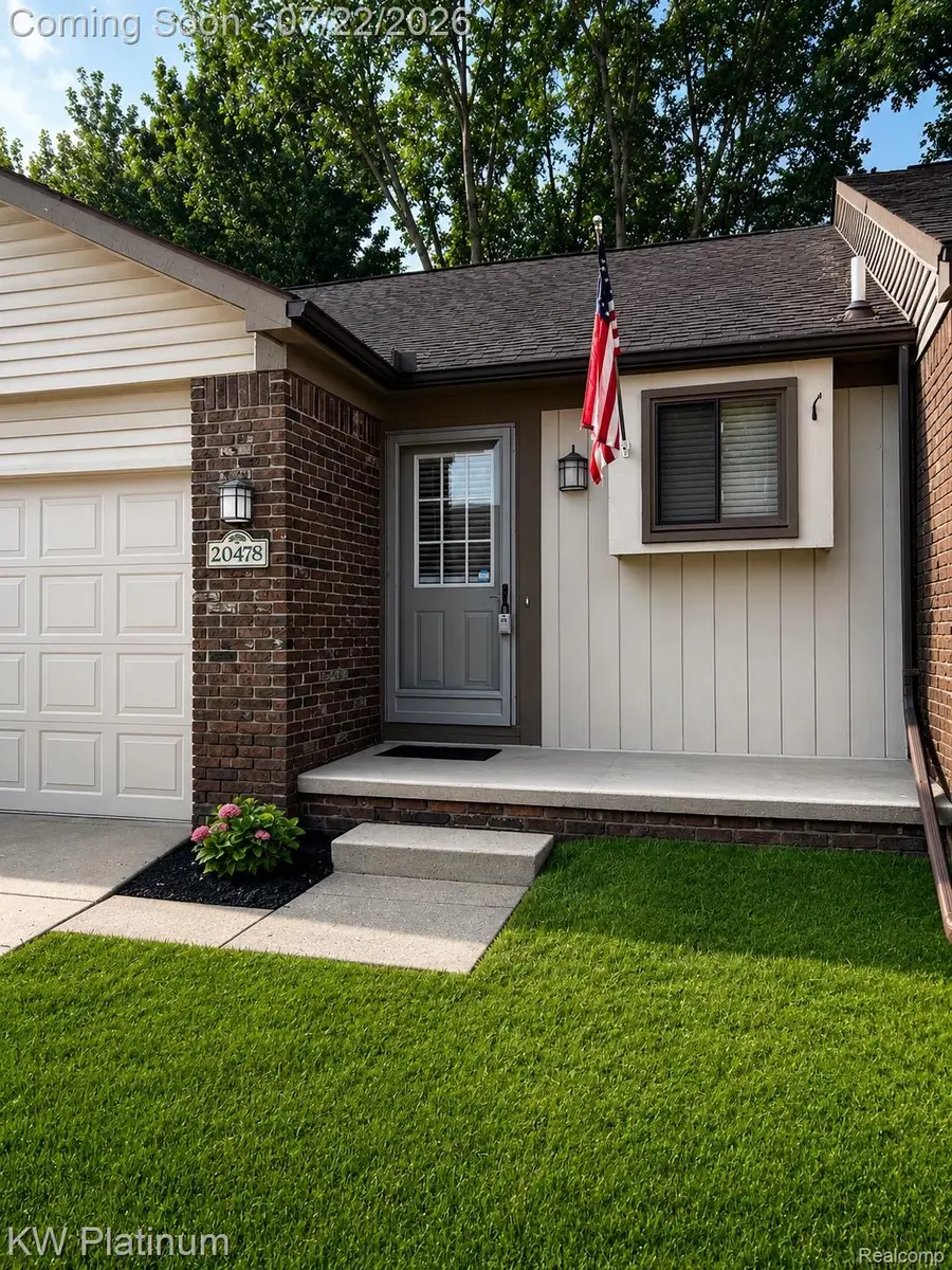 20478 Longwood Drive #30, Clinton, MI 48038 - #3