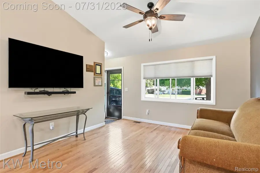 8607 Kingston Court, Ypsilanti, MI 48198 - #3