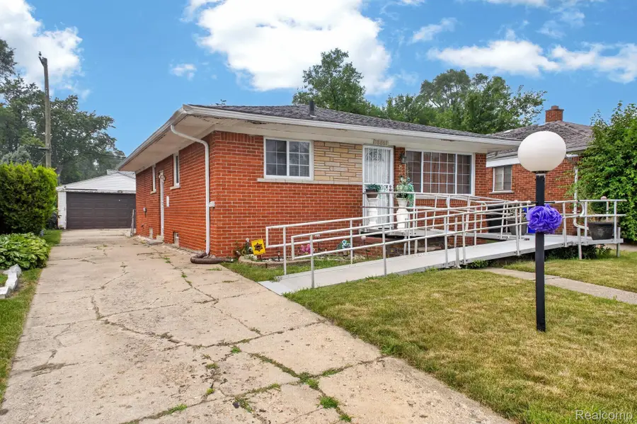 18861 Dequindre Street, Detroit, MI 48234 - #2