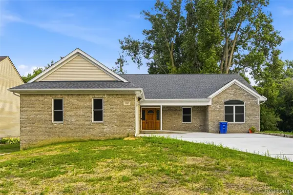 3907 Pontiac Lake Road, Waterford, MI 48328