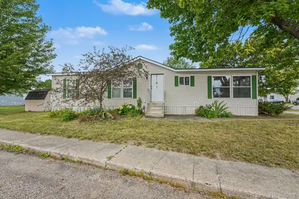 17128 Detroiter Ave, Davisburg, MI 48350