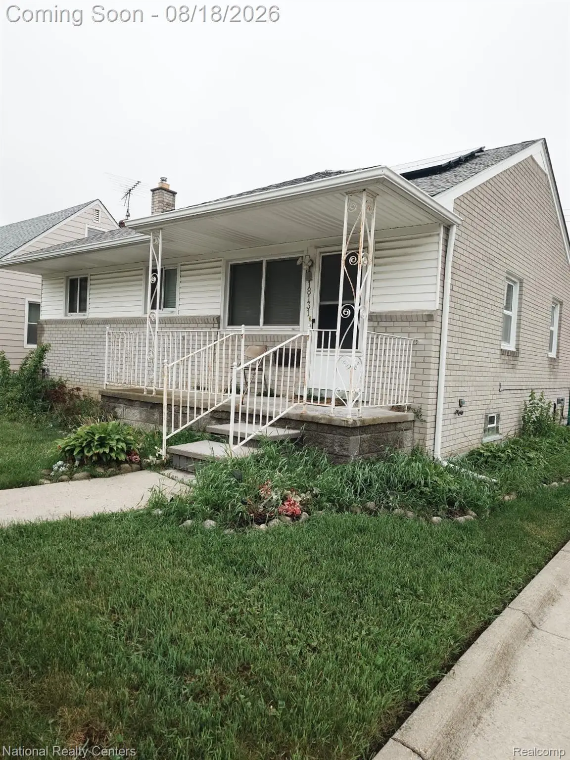 18131 Oak Avenue, Eastpointe, MI 48021 - #1