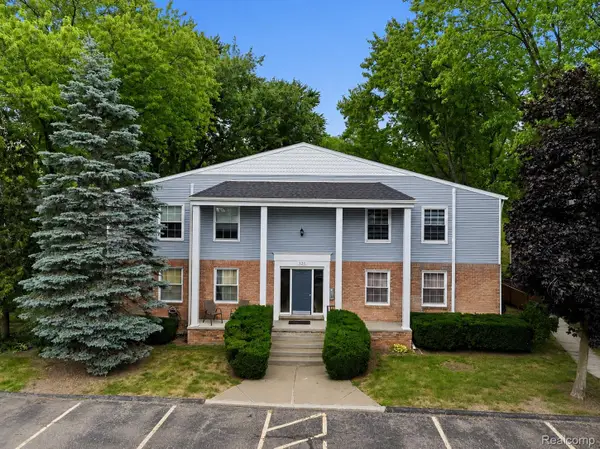 525 E University Drive #1002, Rochester, MI 48307