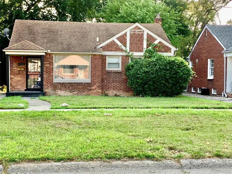 19363 Appleton Street, Detroit, MI 48219 - #2