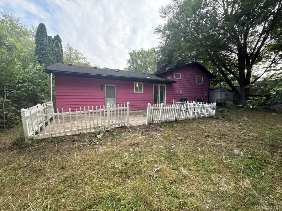 3308 Spring Valley Drive, Flint, MI 48504 - #3