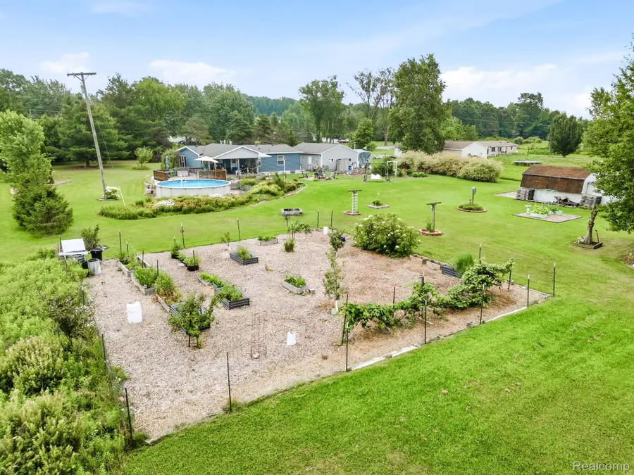 5635 Fargo Road, Avoca, MI 48006 - #2